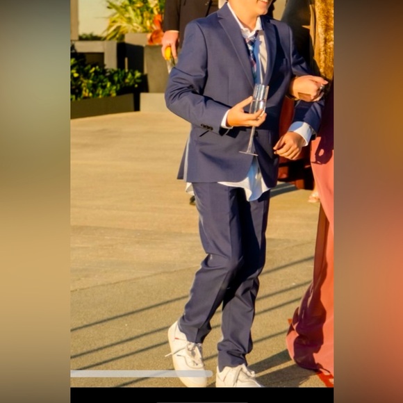 Ralph Lauren Boy’s Twill Suit and Dress Shirt in Navy. Worn Once - Picture 16 of 16